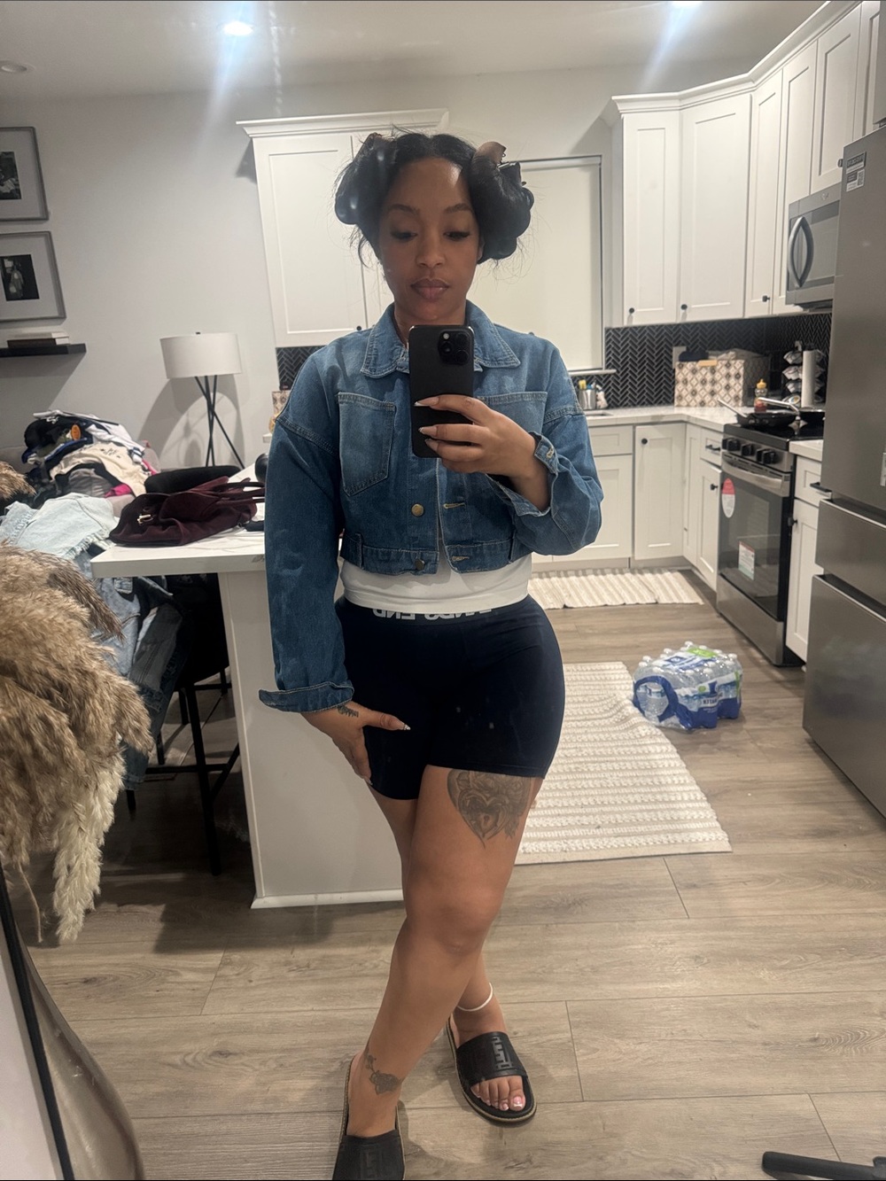 Cropped denim jacket with tan thread. Very cute. I don’t mind keeping it lol